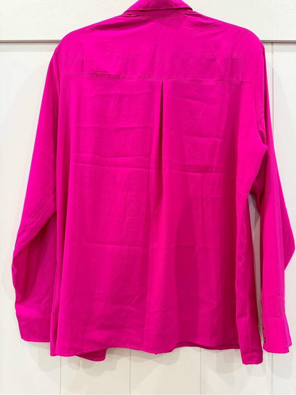 Express women’s  Button-Up Shirt in Bright Fuchsia Pink XL NWT - Picture 6 of 7